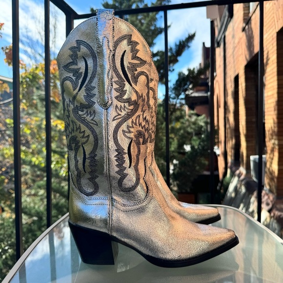 New Jeffrey Campbell Dagget Boots Western Heeled Cowboy Silver Black Womens 8 - Picture 14 of 14